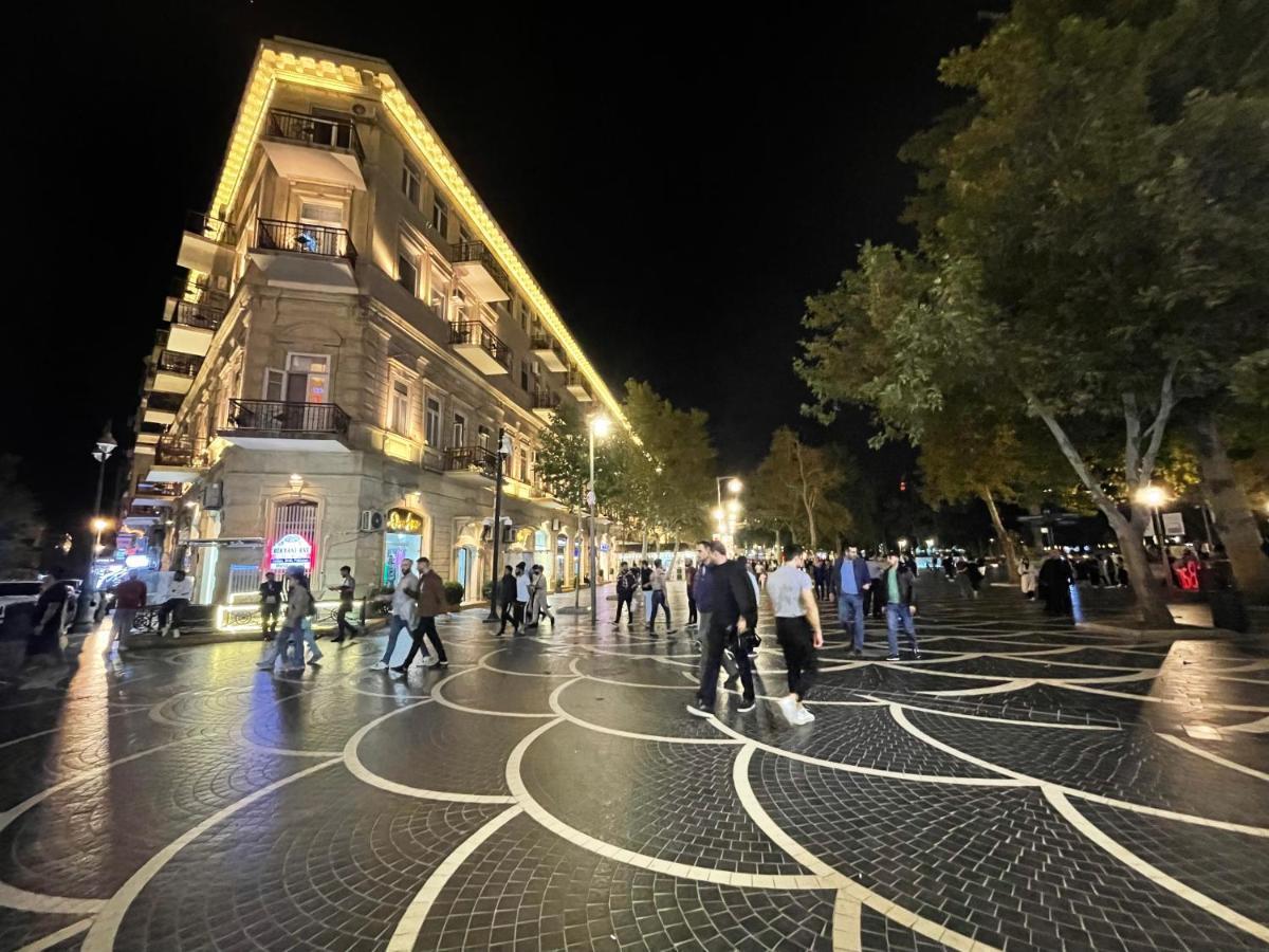 Fountain Square-Balconies In Old Town Apartamento Baku Exterior foto